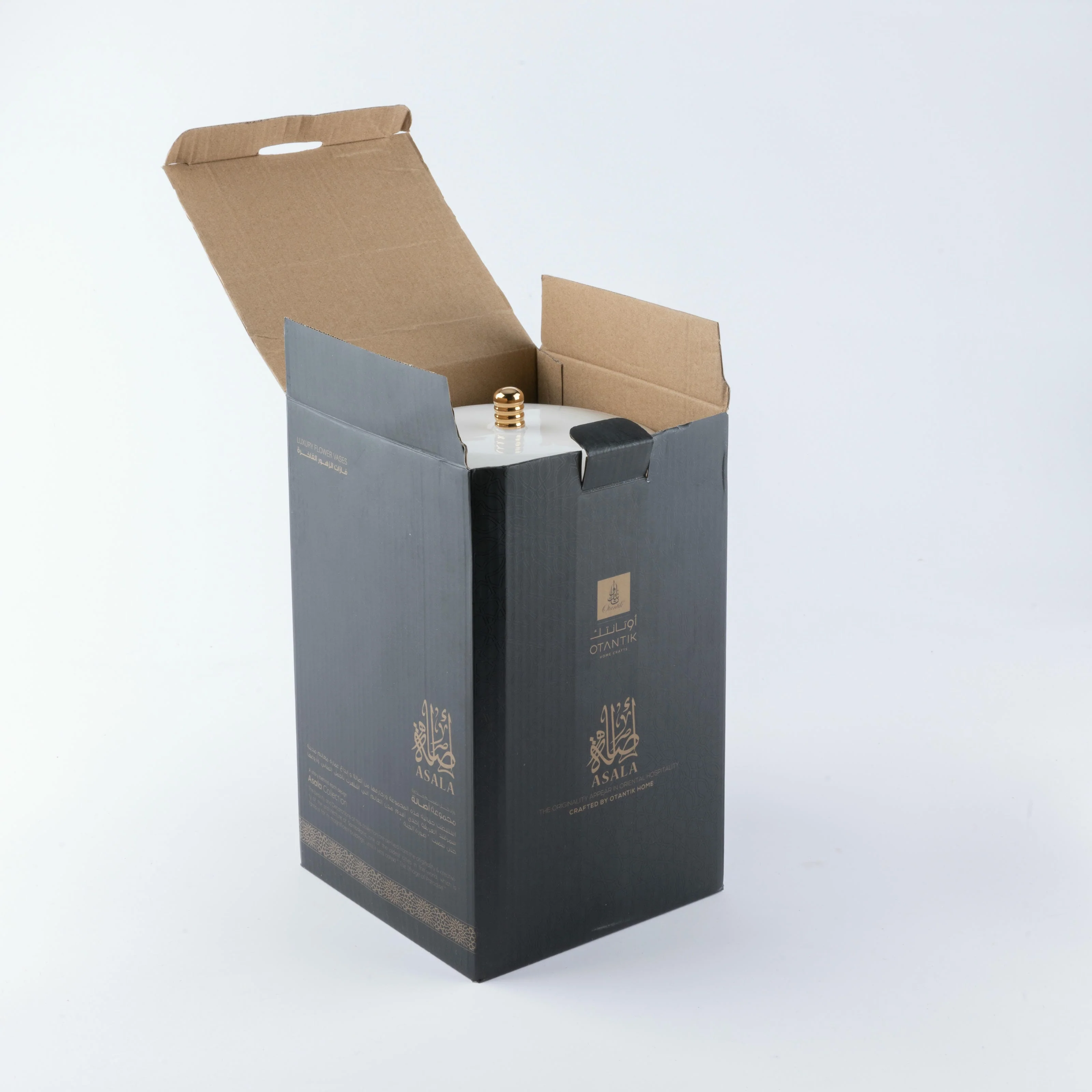 Asala - Large Candle| Smoky Patchouli - Beige & Gold - Image 5