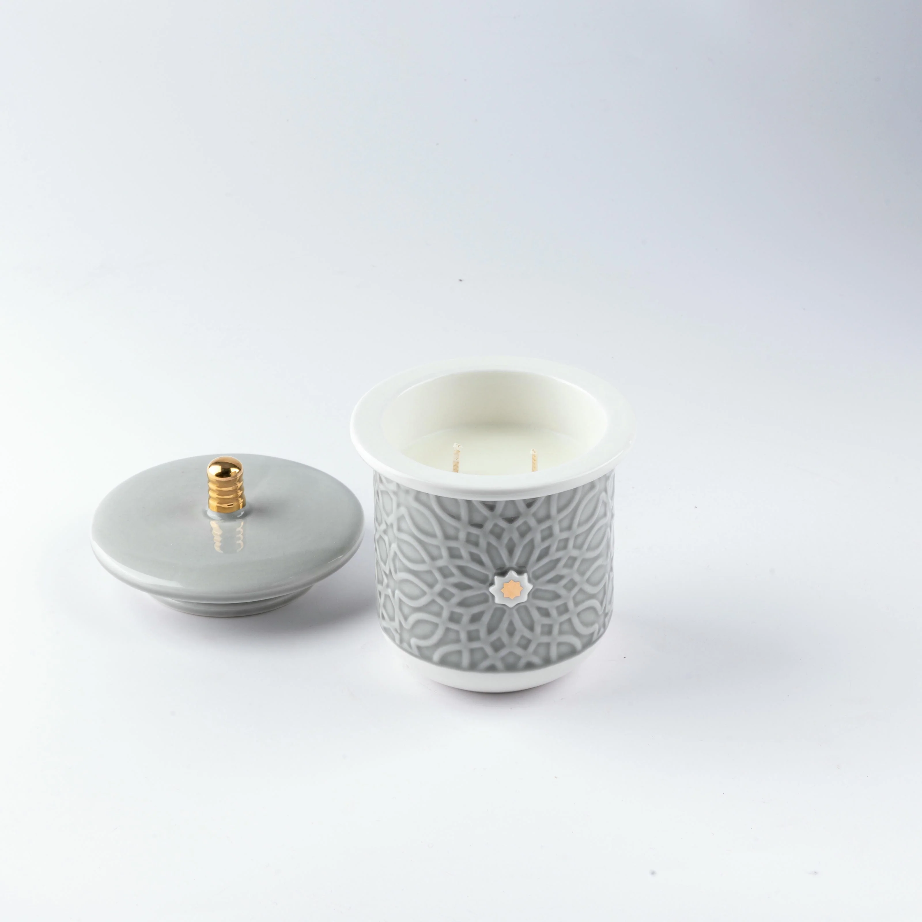 Asala - Large Candle| Wild Cedarberry - Grey & Gold - Image 4