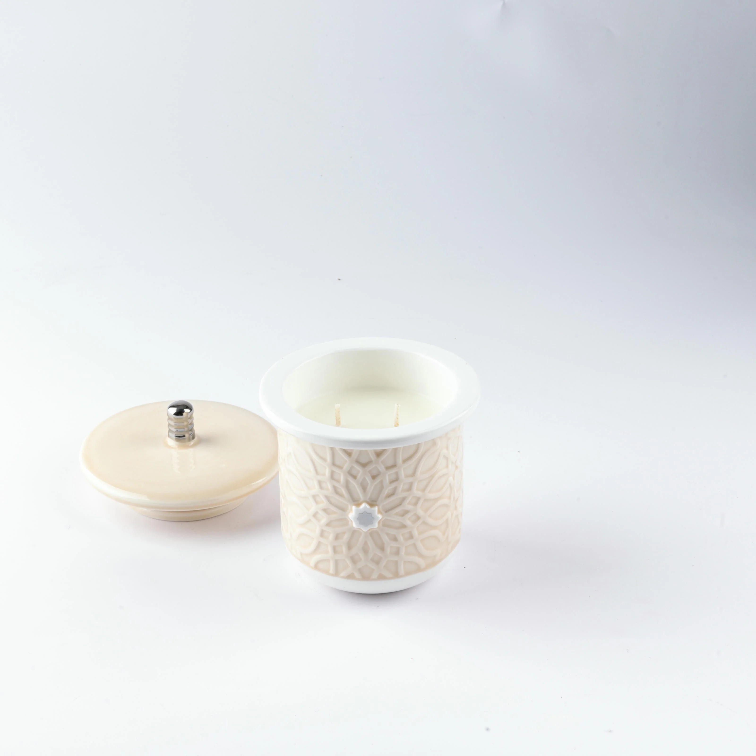 Asala - Medium Candle| Smoky Ember - Beige  & Silver - Image 4