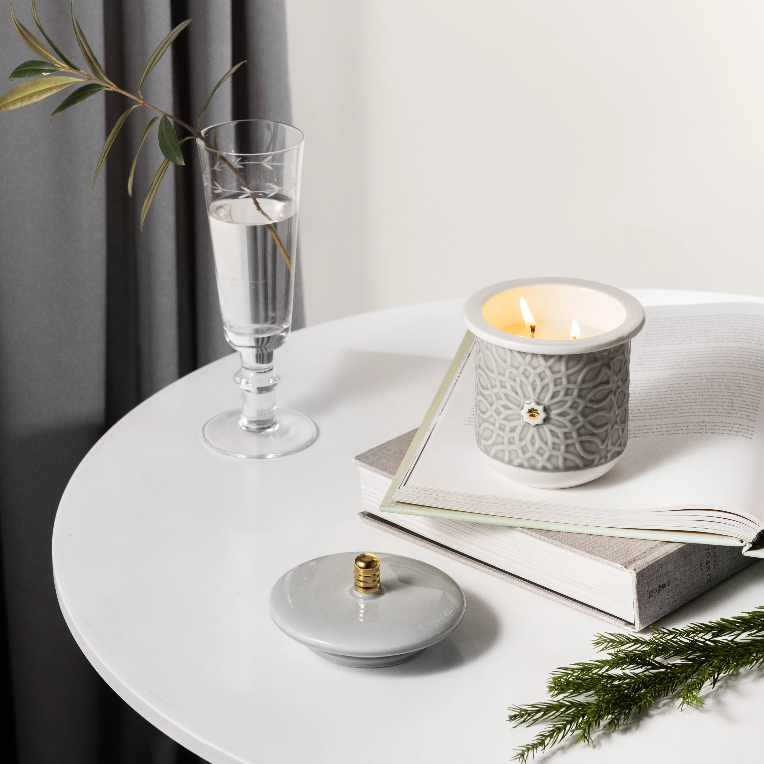 Asala - Medium Candle| Wild Cedarberry - Grey & Gold - Image 2