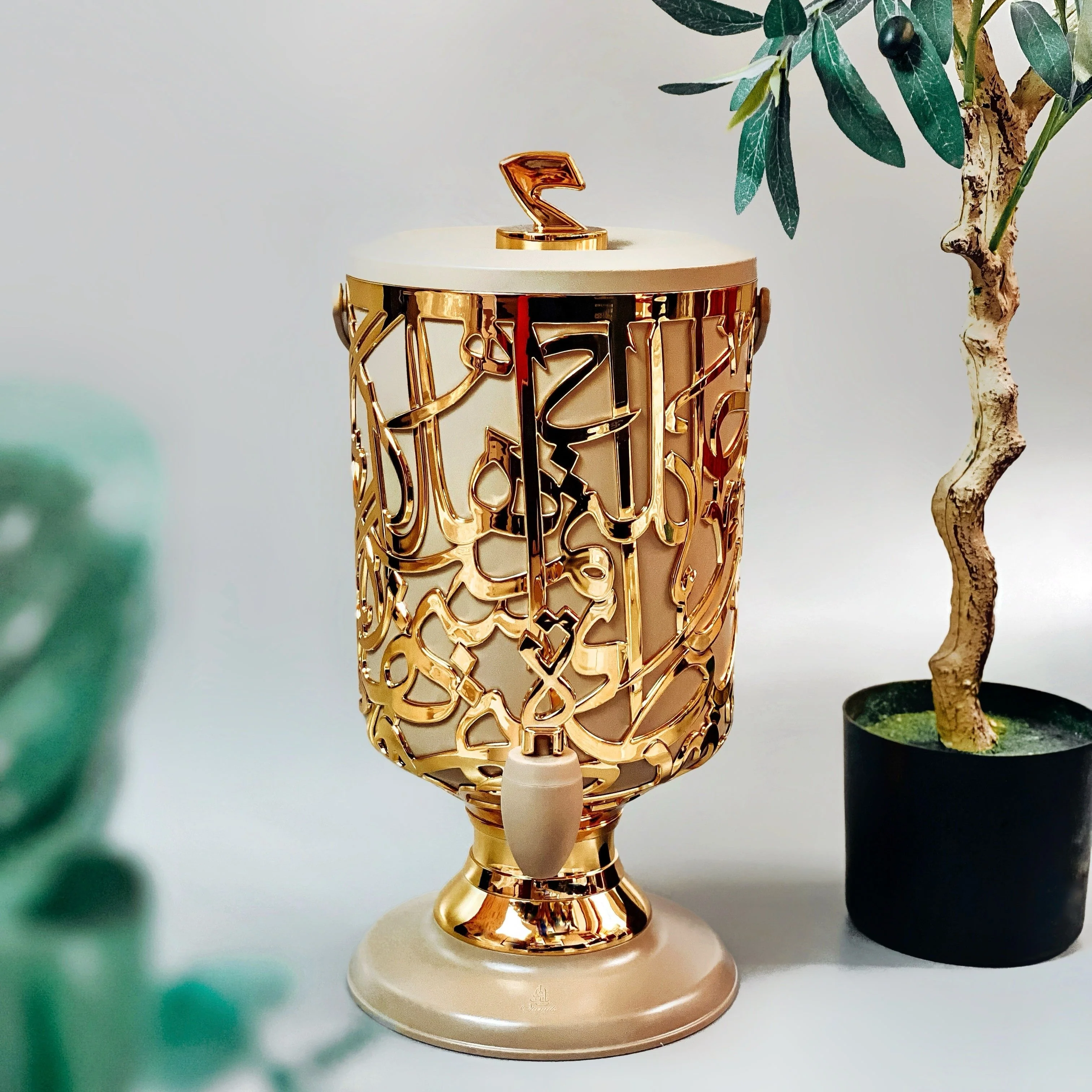 Diwan - 3 Liters Cold Beverage Dispenser - Coffee & Gold - Image 2