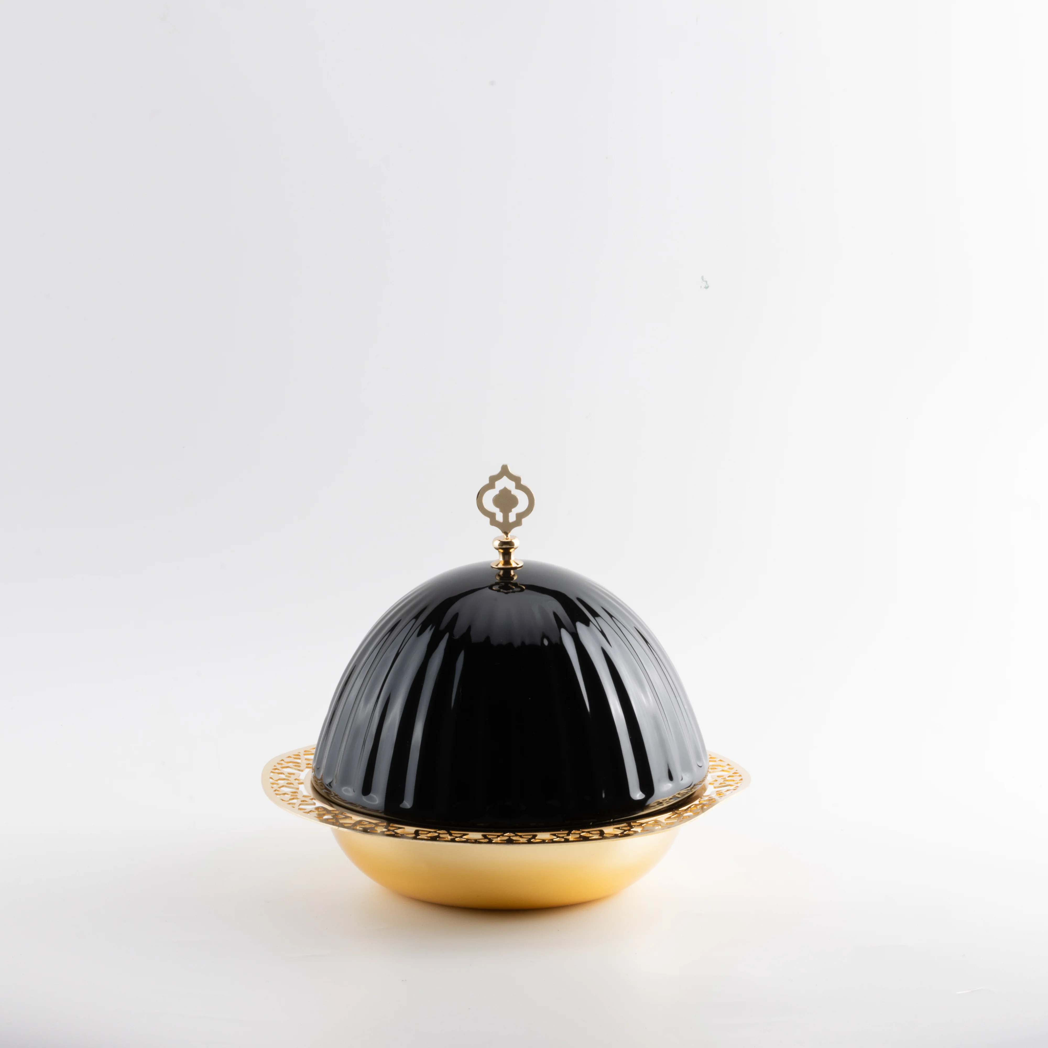 Exclusive - Medium Serving Platter with Porcelain Dome- Black & Gold - Image 4
