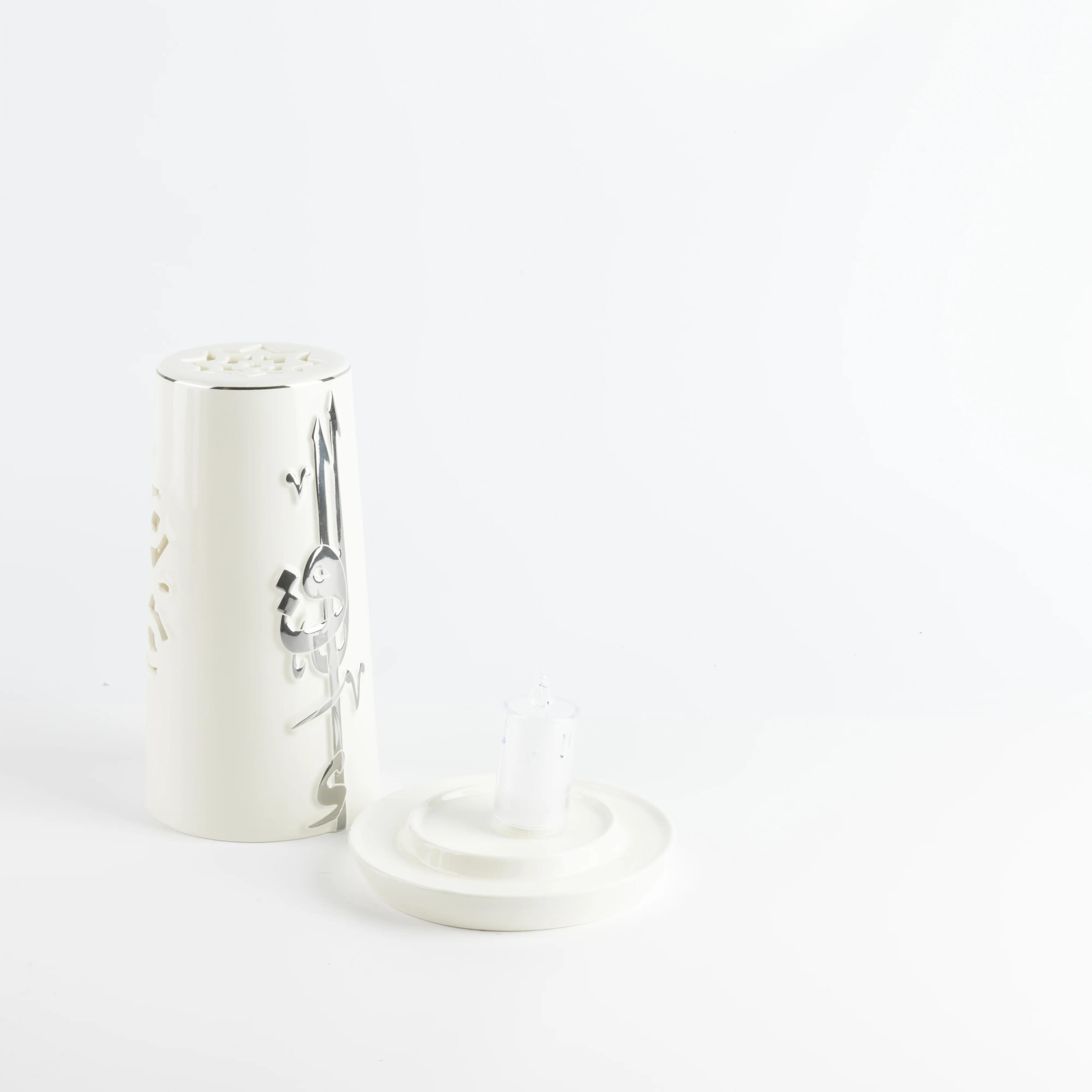 Liqa'a - Large Lantern Candle Holder  - Pearl White & Silver - Image 4