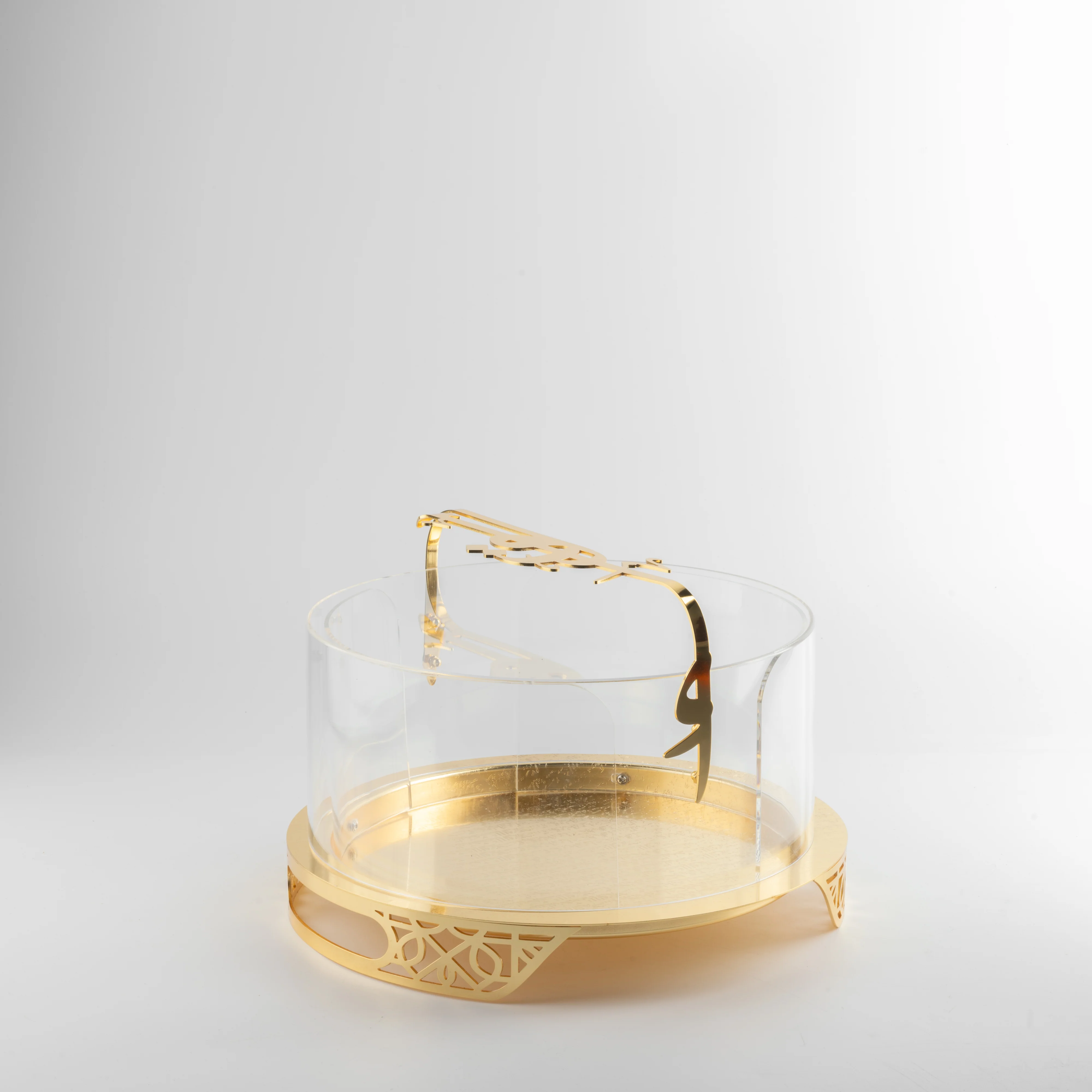 Liqa'a - Small Sleek Plate Stand - Gold - Image 6