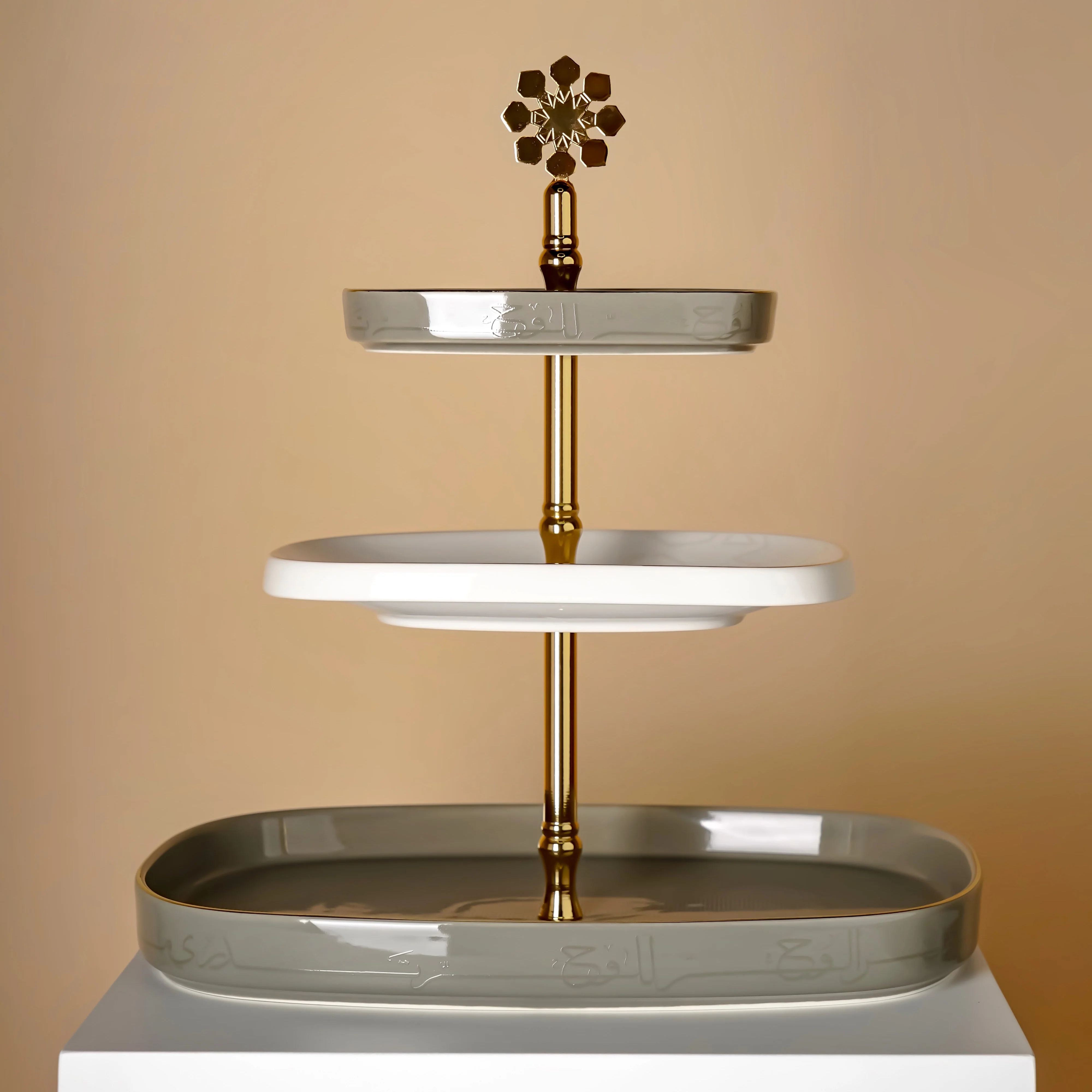 Mirral - 3 Tier Plate - Grey & Gold - Image 4