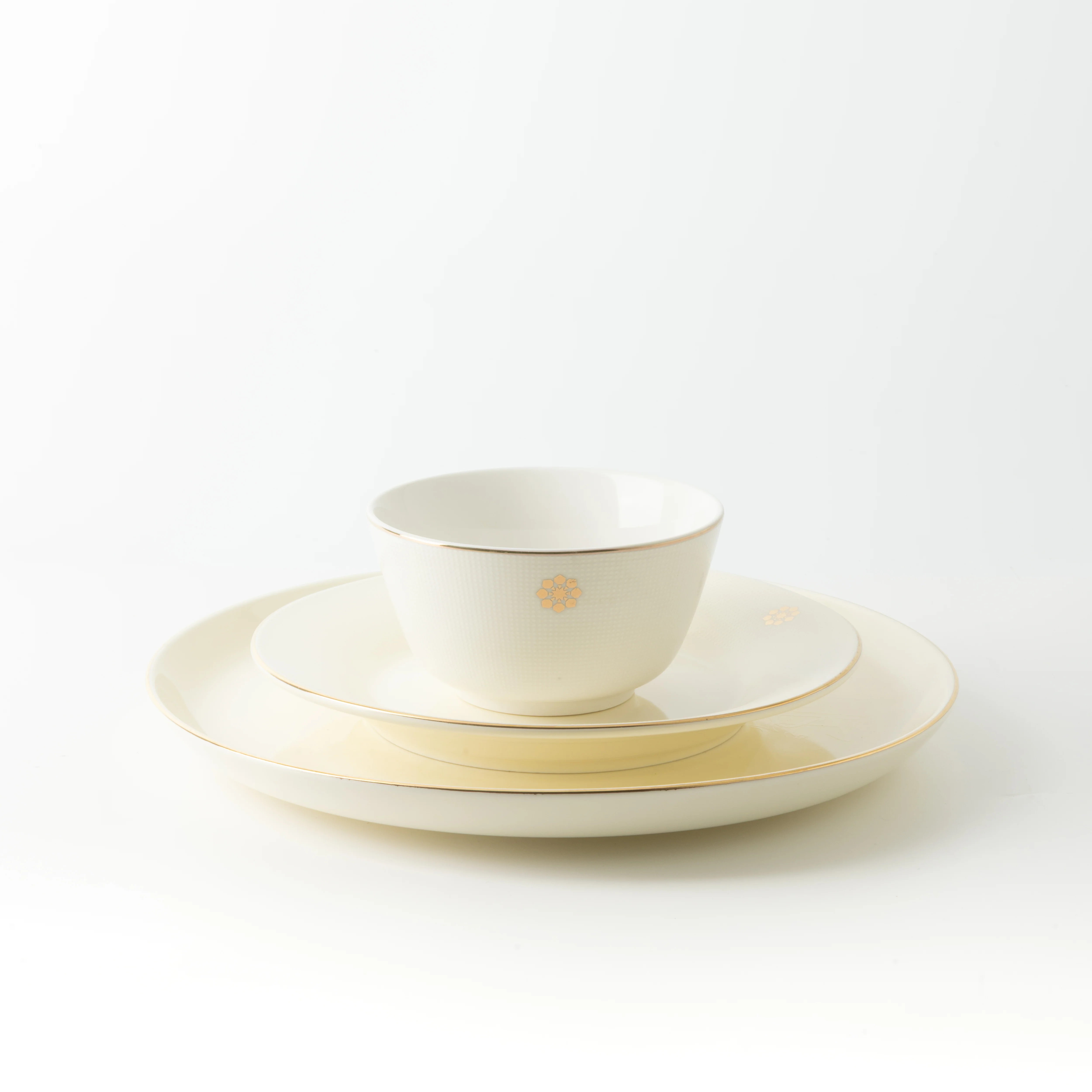Mirral - Dinner Set (18-Pc) - White & Gold - Image 8