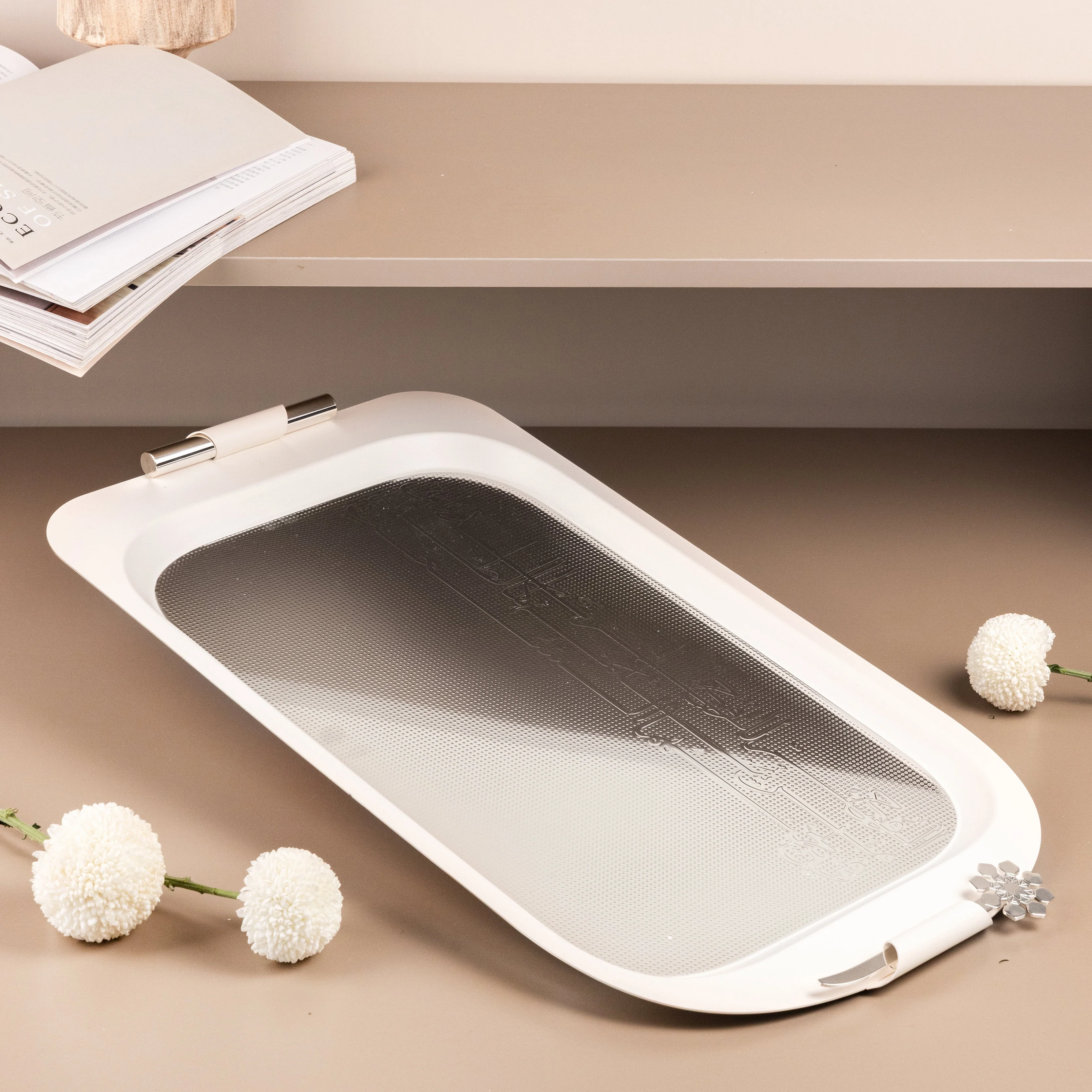 Mirral - Serving Tray - White & Silver